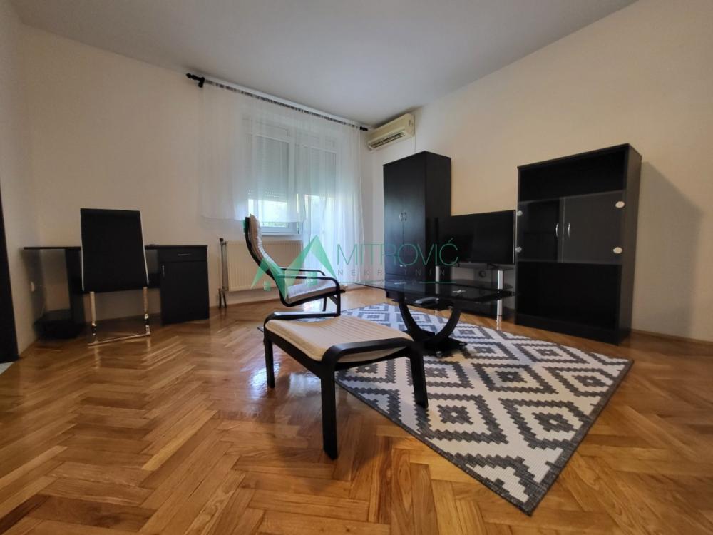 Slika 1 - Jednosoban stan za izdavanje, 27m2, 270€