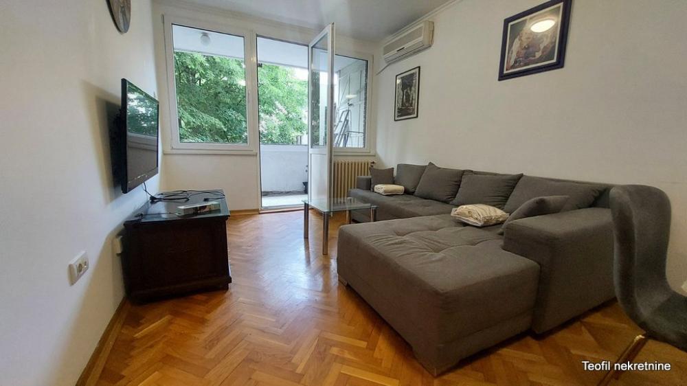 Slika 1 - Bulevar kralja Aleksandra, Trosoban stan za izdavanje, 62m2, 600€
