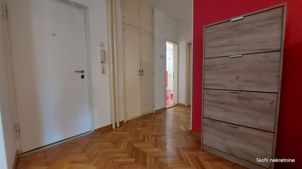 Slika 3 - Bulevar kralja Aleksandra, Trosoban stan za izdavanje, 62m2, 600€