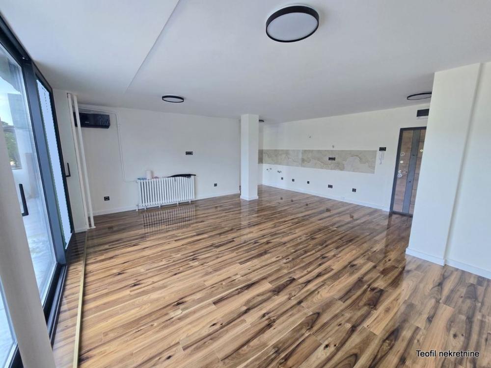 Slika 2 - Bulevar Arsenija Čarnojevića, Trosoban stan na prodaju, 80m2, 278.900€