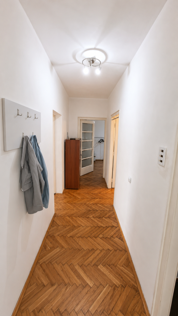 Slika 0 - Obrenoviceva , Dvosoban stan za izdavanje, 54m2, 350€