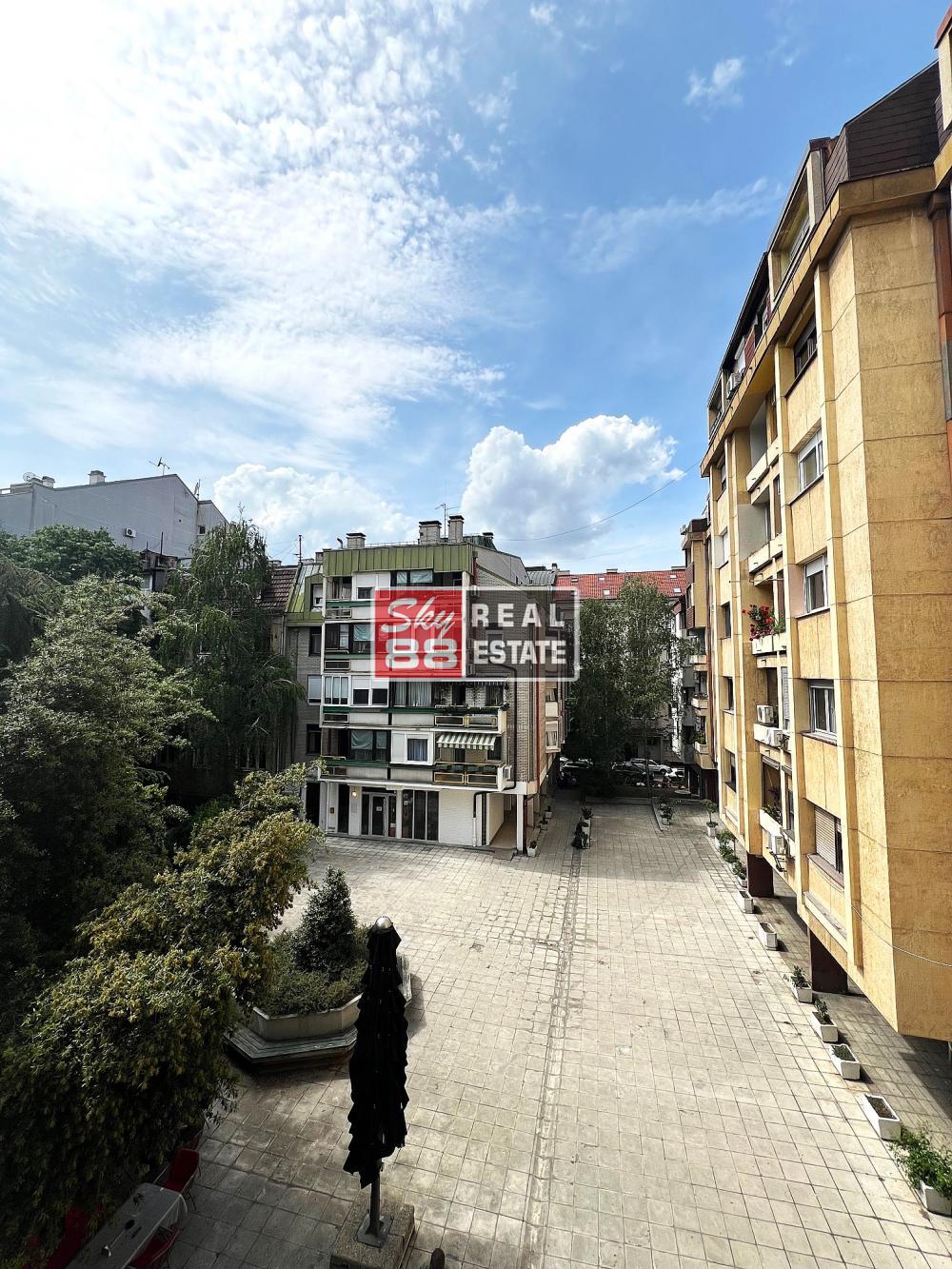 Glavna slika -Četvorosoban stan na prodaju, 76m2, 360.000€