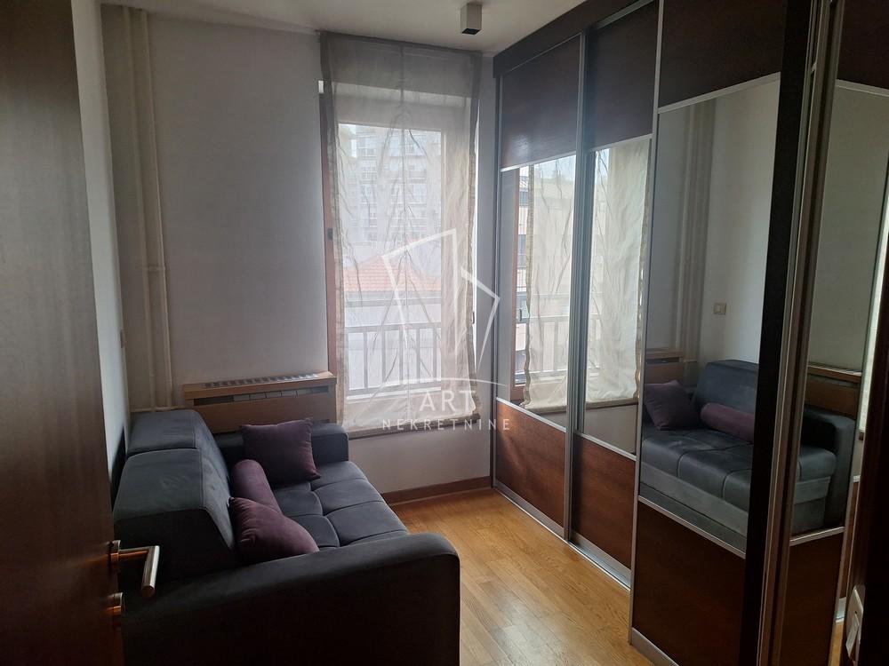 Slika 2 - Mitropolita Petra, Trosoban stan za izdavanje, 65m2, 850€