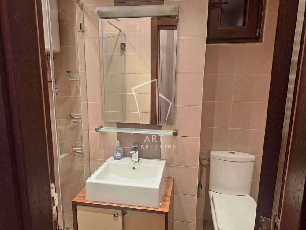 Slika 5 - Mitropolita Petra, Trosoban stan za izdavanje, 65m2, 850€