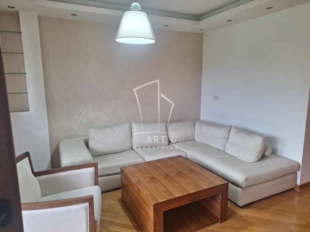 Glavna slika -Mitropolita Petra, Trosoban stan za izdavanje, 65m2, 850€