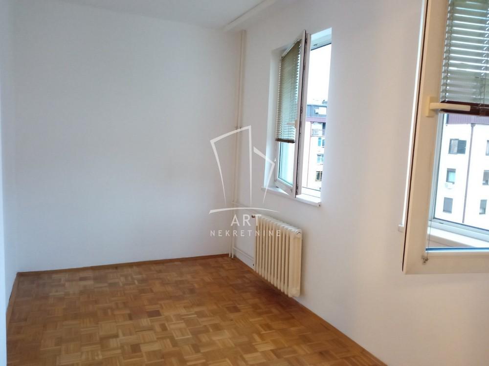 Slika 1 - Dr Ivana Ribara, Jednosoban stan za izdavanje, 45m2, 400€