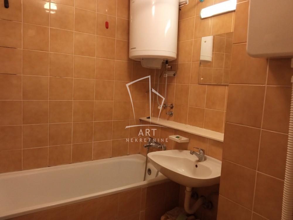 Slika 7 - Dr Ivana Ribara, Jednosoban stan za izdavanje, 45m2, 400€