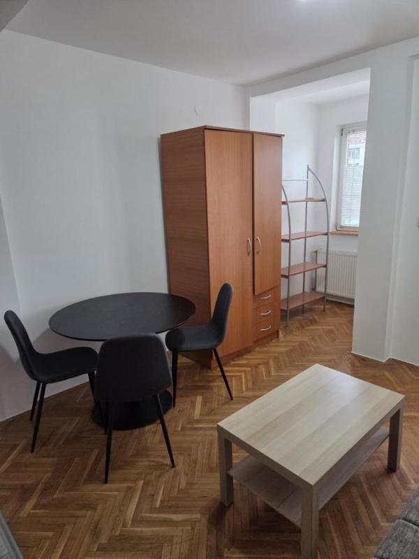 Slika 2 - Jednosoban stan za izdavanje, 24m2, 250€