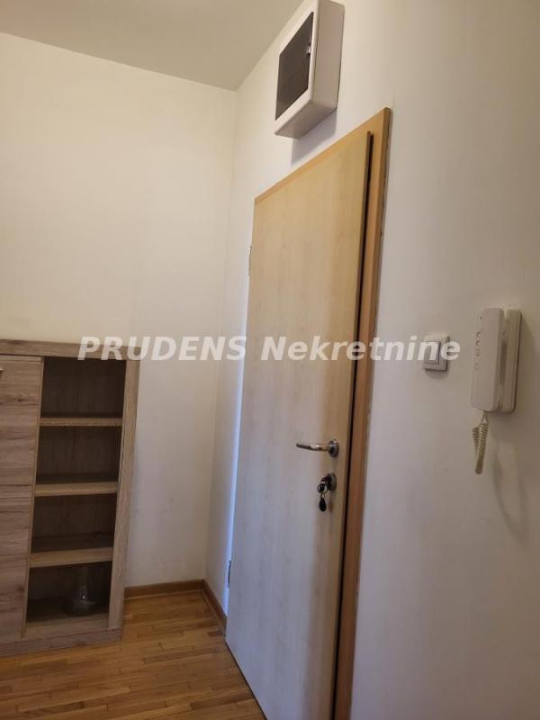 Slika 9 - Kneza Višeslava, Dvosoban stan za izdavanje, 50m2, 400€