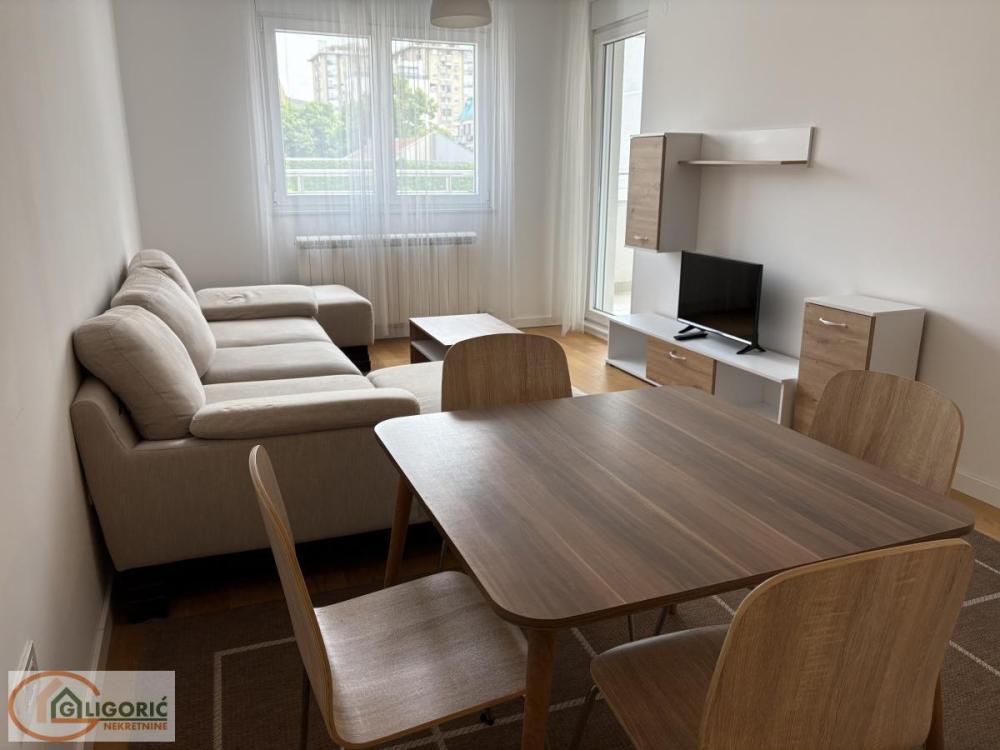 Glavna slika -Dvoiposoban stan za izdavanje, 61m2, 900€