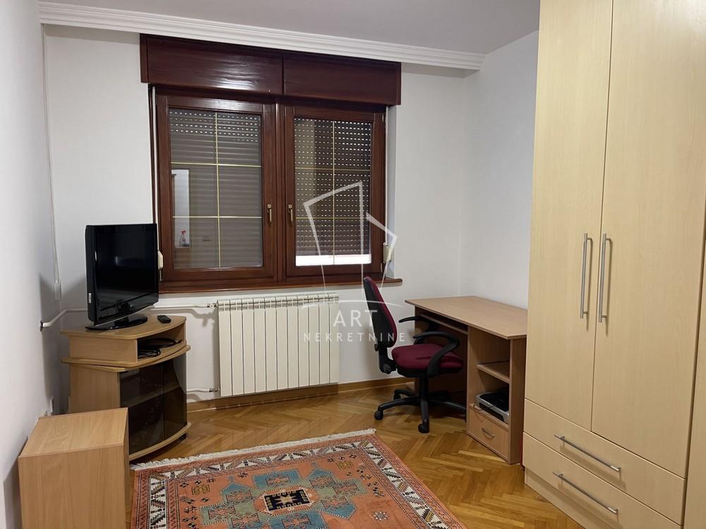 Slika 9 - Vojvode Bogdana, Četvorosoban stan za izdavanje, 101m2, 1.000€