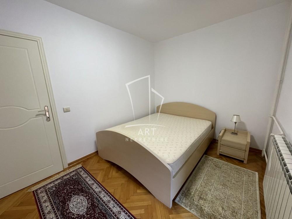 Slika 6 - Vojvode Bogdana, Četvorosoban stan za izdavanje, 101m2, 1.000€