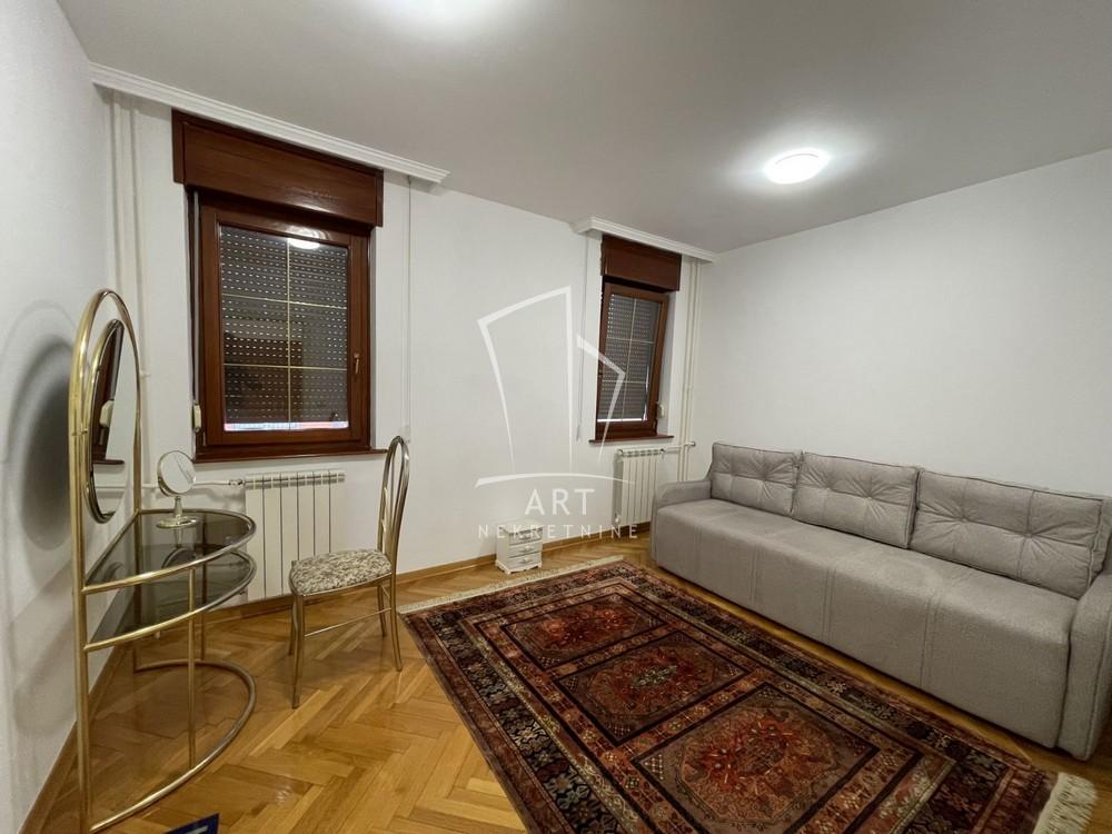 Slika 8 - Vojvode Bogdana, Četvorosoban stan za izdavanje, 101m2, 1.000€