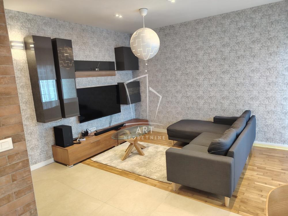 Slika 1 - 22. oktobra, Dvosoban stan za izdavanje, 52m2, 750€