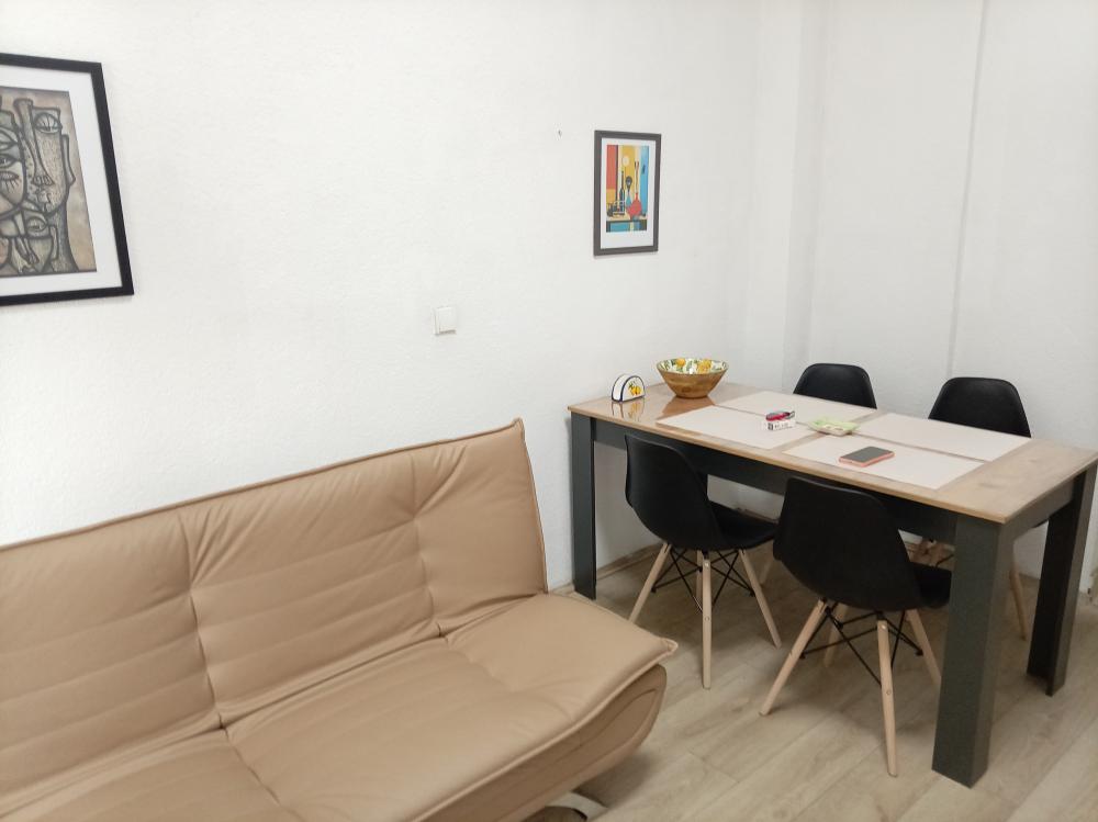 Slika 2 - Bežanijska, Jednoiposoban stan za izdavanje, 40m2, 450€