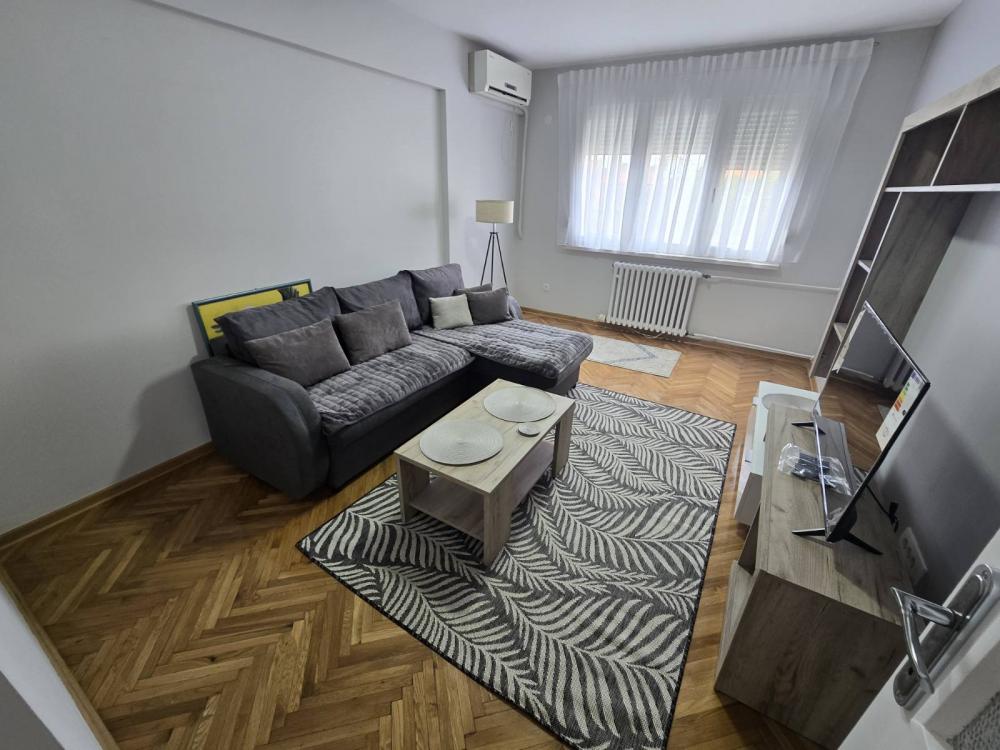 Slika 1 - Lomina, Dvosoban stan za izdavanje, 46m2, 800€