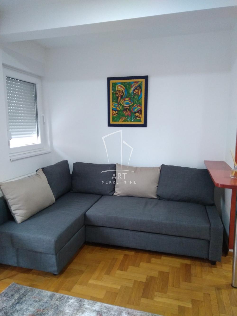 Slika 2 - Dimitrija Tucovića,  Stan za izdavanje, 24m2, 500€