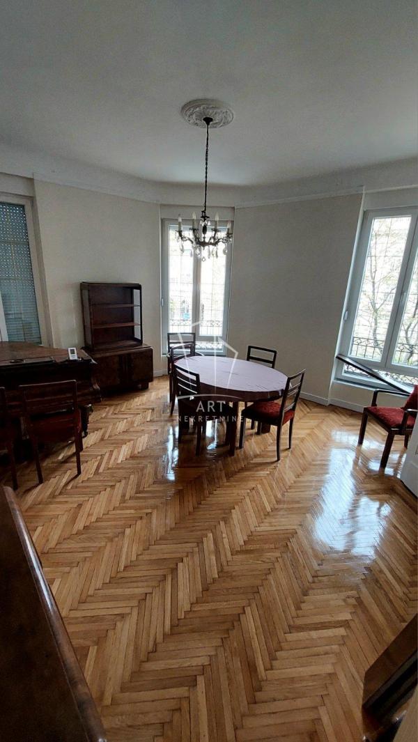 Slika 4 - Bulevar Kralja Aleksandra, Troiposoban stan za izdavanje, 96m2, 1.400€