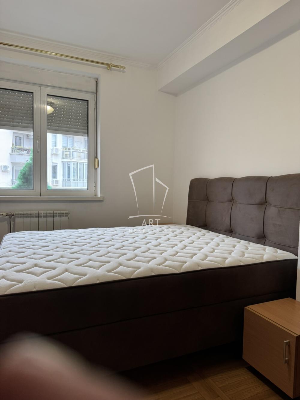 Slika 3 - Vojvode Šupljikca, Trosoban stan za izdavanje, 84m2, 1.100€