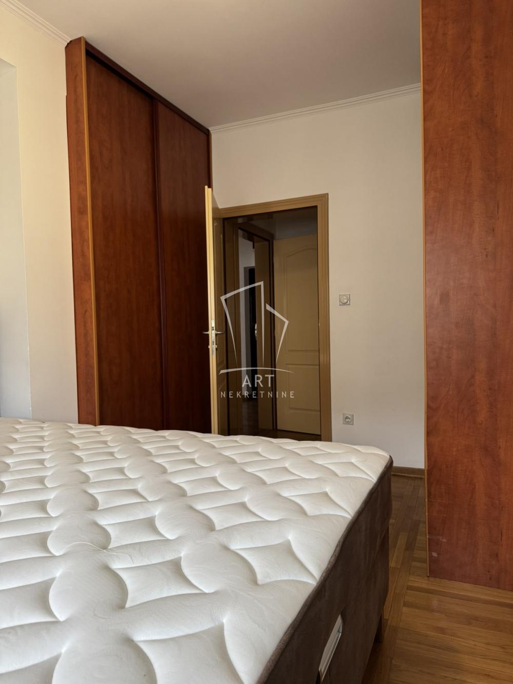 Slika 4 - Vojvode Šupljikca, Trosoban stan za izdavanje, 84m2, 1.100€