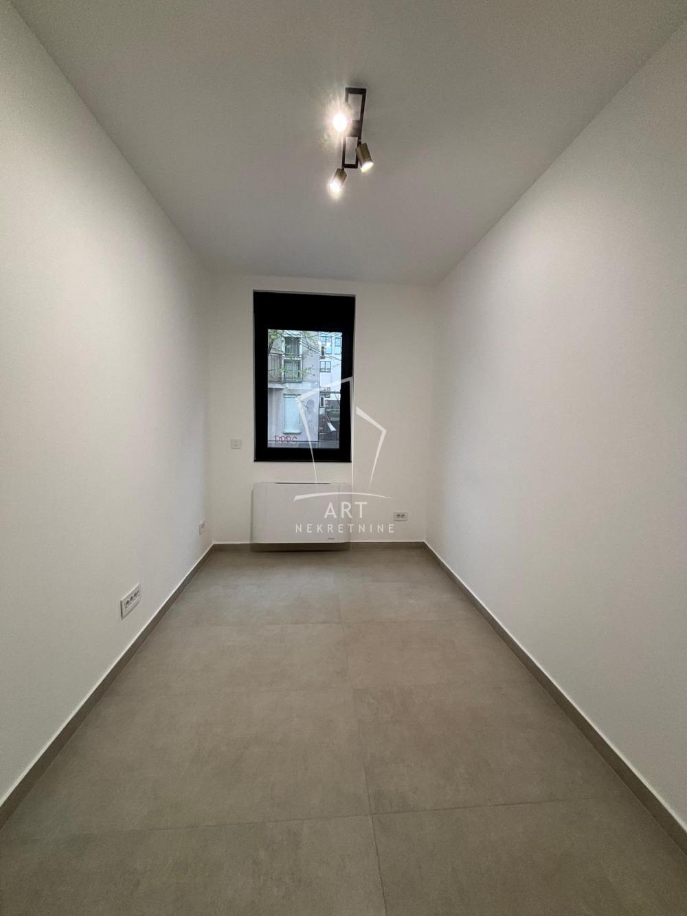 Slika 4 - Sazonova, Trosoban stan za izdavanje, 55m2, 850€