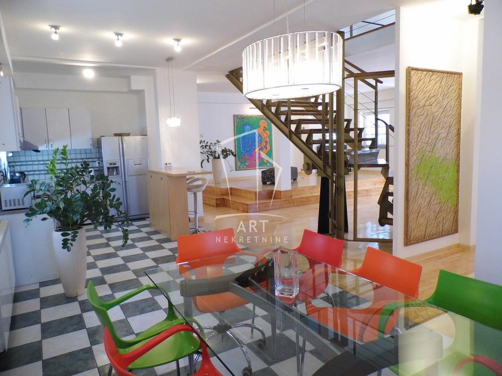 Slika 6 - Svetozara Radojčića,  Kuća za izdavanje, 360m2, 3.500€
