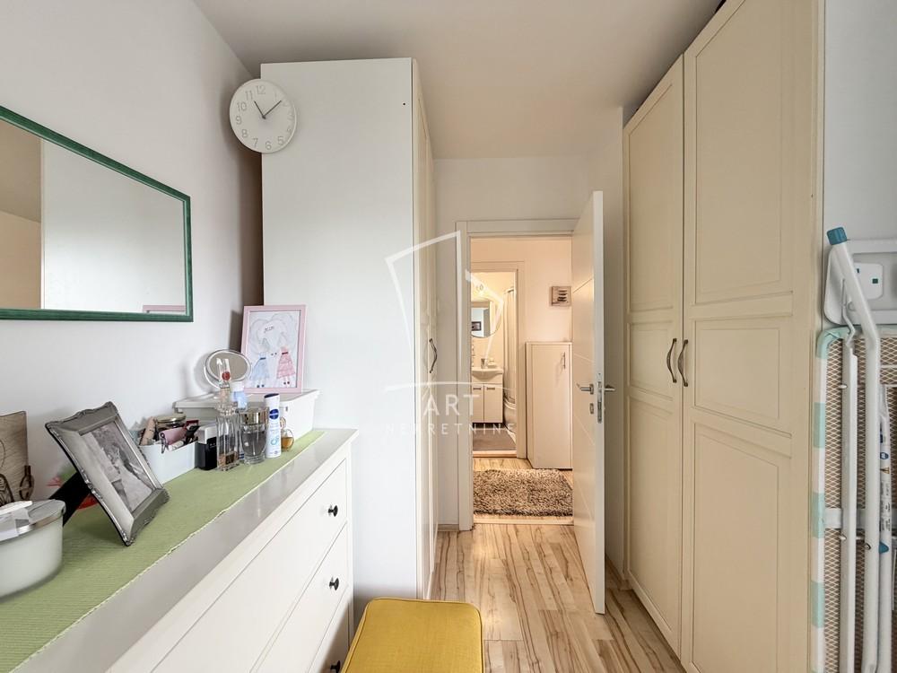 Slika 11 - Zemunska, Dvoiposoban stan na prodaju, 55m2, 219.000€