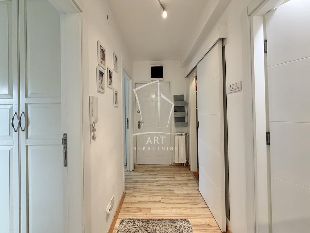 Slika 5 - Zemunska, Dvoiposoban stan na prodaju, 55m2, 219.000€