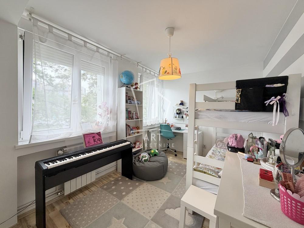 Slika 8 - Zemunska, Dvoiposoban stan na prodaju, 55m2, 219.000€