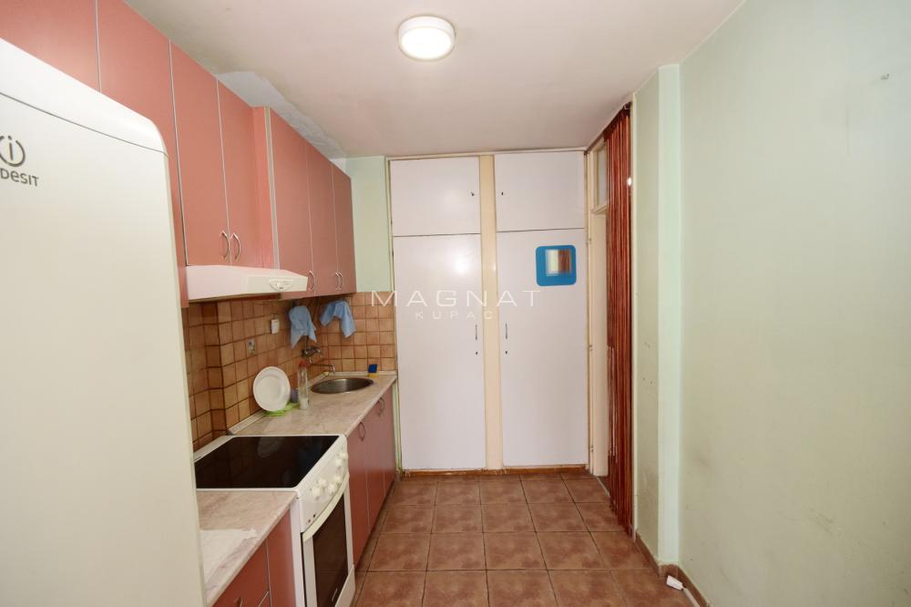 Slika 3 - Janković Stojana, Jednoiposoban stan na prodaju, 44m2, 122.000€