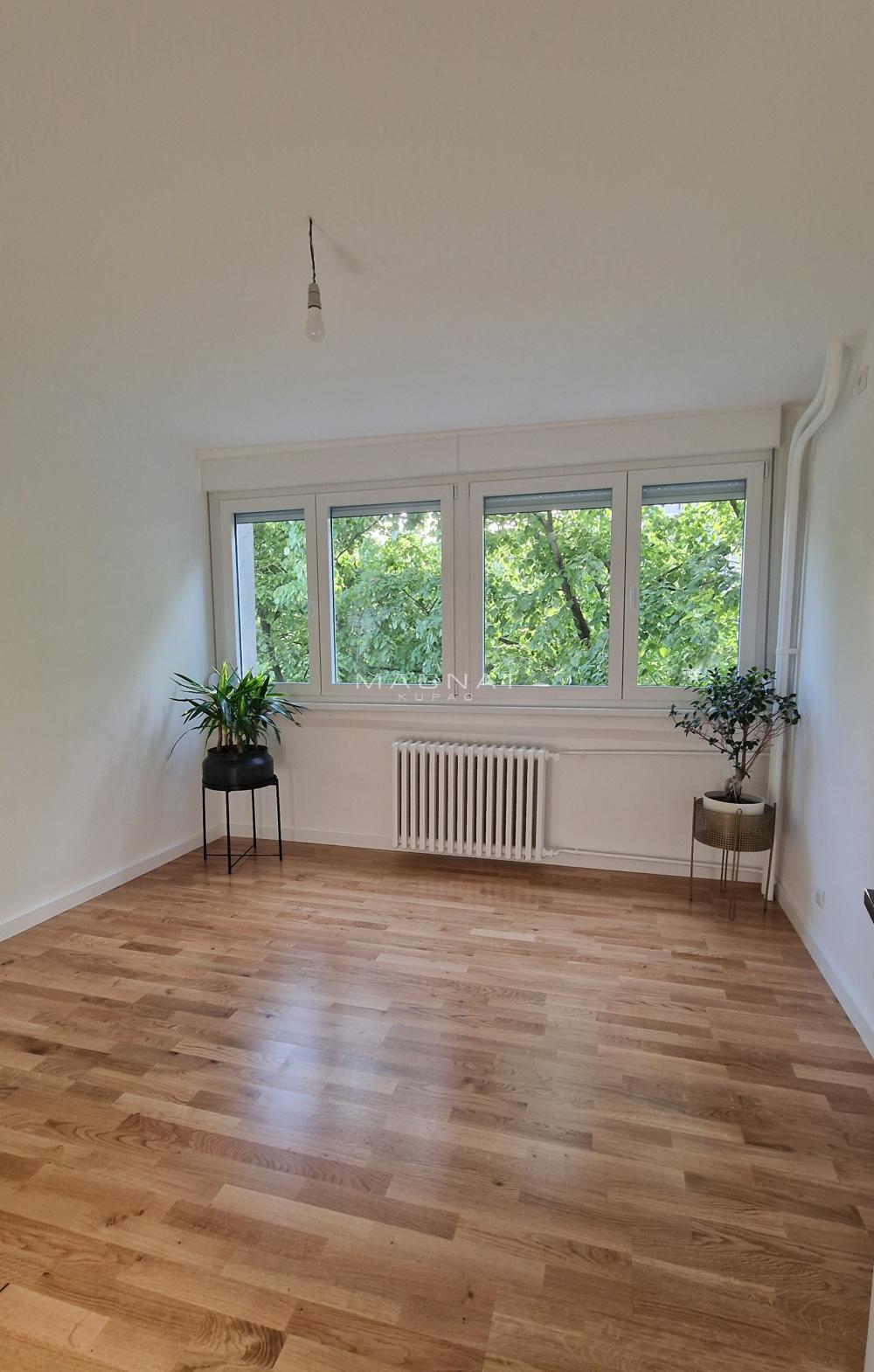 Slika 2 - Sava Burića, Trosoban stan na prodaju, 58m2, 205.000€