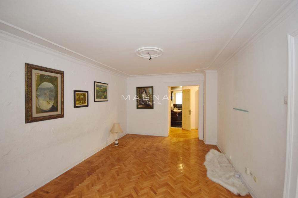 Slika 1 - Durmitorska, Četvorosoban stan na prodaju, 105m2, 349.000€