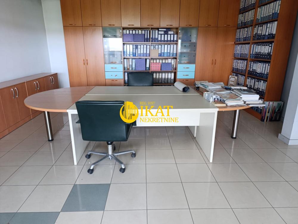 Slika 4 - Zrenjaninski put,  Lokal za izdavanje, 72m2, 650€