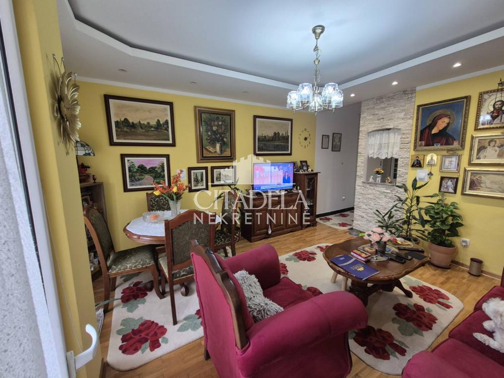 Slika 1 - Miodraga Živanova, Jednoiposoban stan na prodaju, 45m2, 150.000€