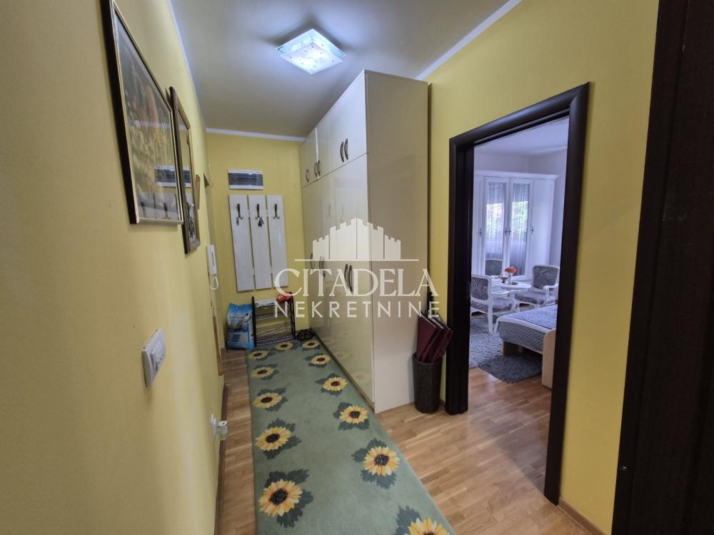 Slika 10 - Miodraga Živanova, Jednoiposoban stan na prodaju, 45m2, 150.000€