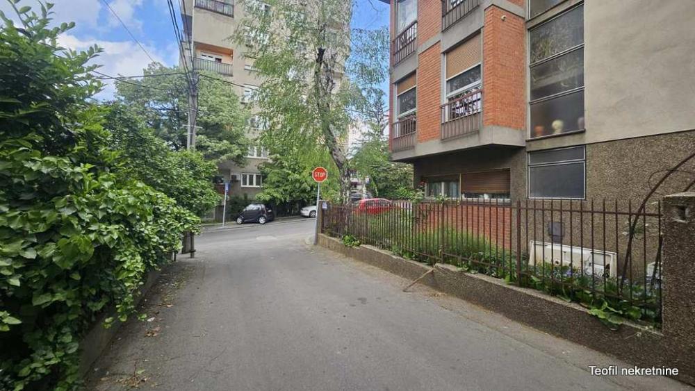 Slika 11 - Braće Todorovića, Dvosoban stan za izdavanje, 73m2, 425€
