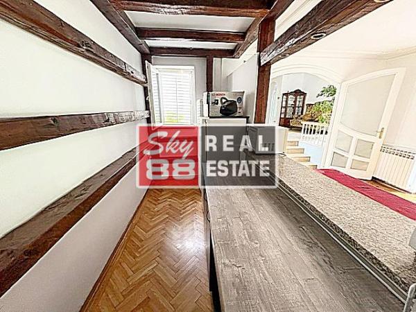 Slika 5 - Trosoban stan za izdavanje, 130m2, 1.700€