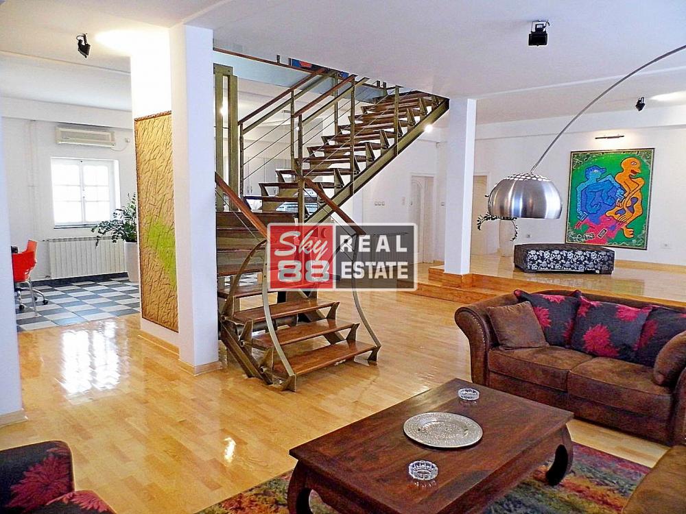 Slika 3 -  Kuća za izdavanje, 400m2, 3.500€