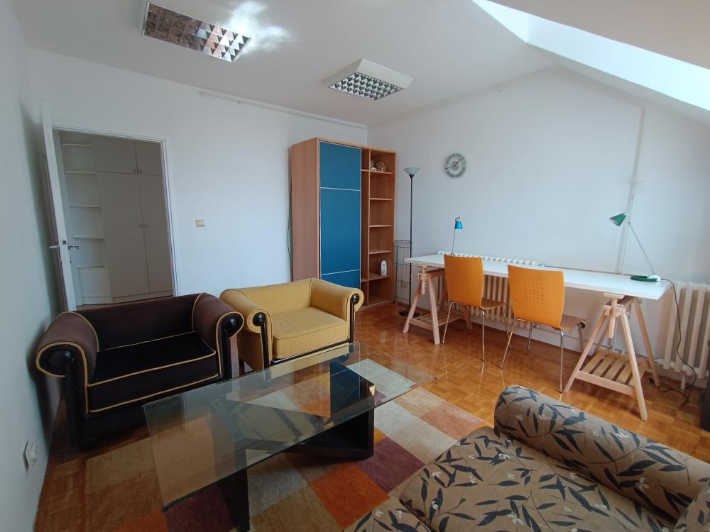 Slika 4 - Nedeljka Gvozdenovića, Trosoban stan za izdavanje, 100m2, 850€