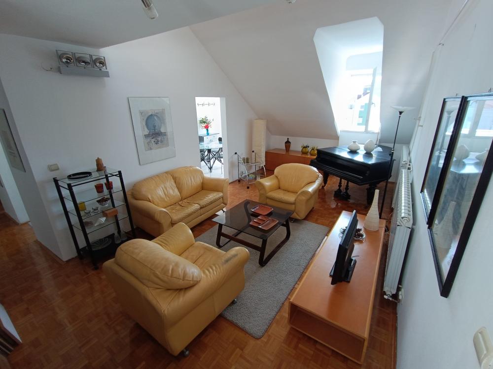 Slika 1 - Nedeljka Gvozdenovića, Trosoban stan za izdavanje, 100m2, 850€