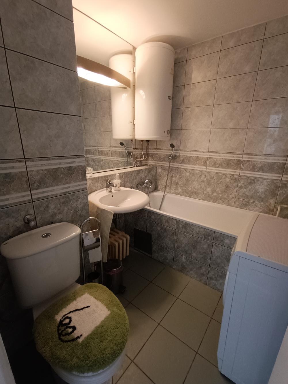 Slika 8 - Nedeljka Gvozdenovića, Trosoban stan za izdavanje, 100m2, 850€