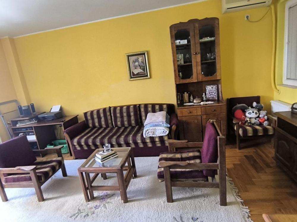Glavna slika -Jednoiposoban stan za izdavanje, 45m2, 350€