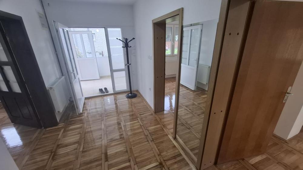 Slika 11 - Trosoban stan za izdavanje, 100m2, 600€