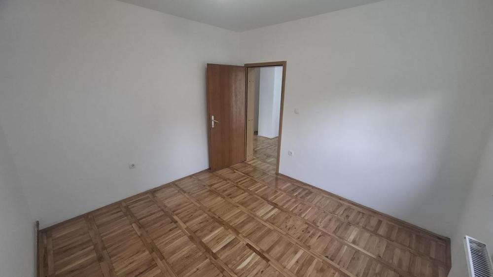 Slika 6 - Trosoban stan za izdavanje, 100m2, 600€