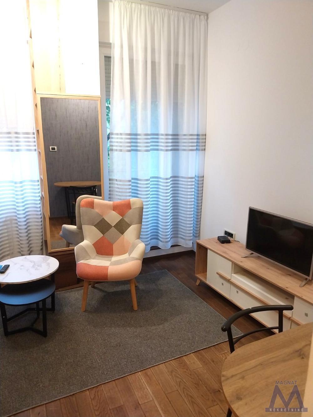 Glavna slika - Stan za izdavanje, 270€