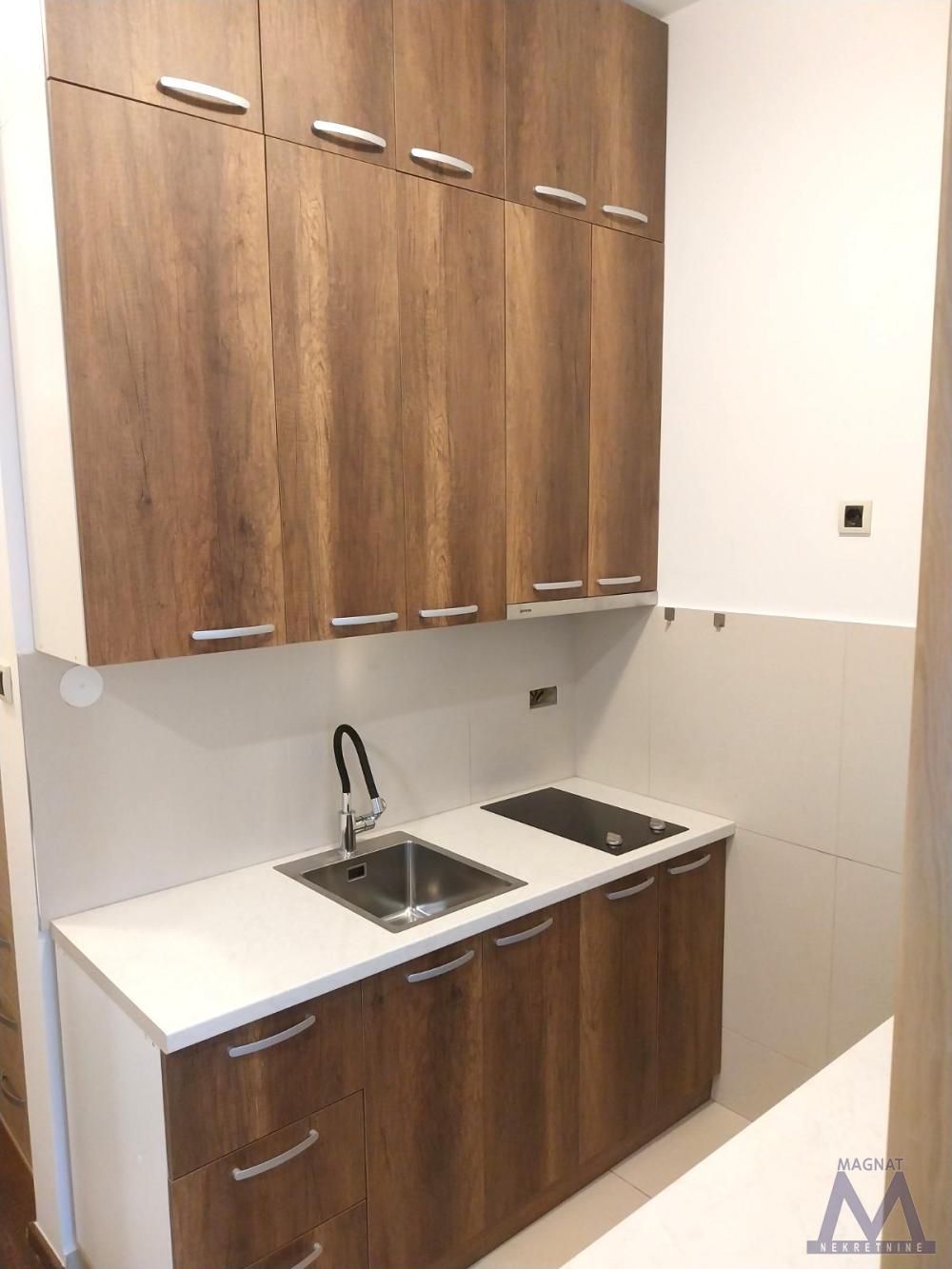Slika 2 -  Stan za izdavanje, 270€