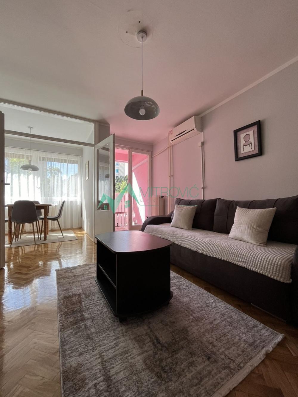 Glavna slika -Jednosoban stan za izdavanje, 33m2, 320€