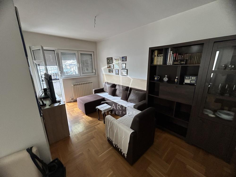 Slika 1 - Prote Milorada Pavlovića, Jednoiposoban stan za izdavanje, 38m2, 400€