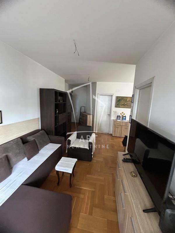 Slika 2 - Prote Milorada Pavlovića, Jednoiposoban stan za izdavanje, 38m2, 400€
