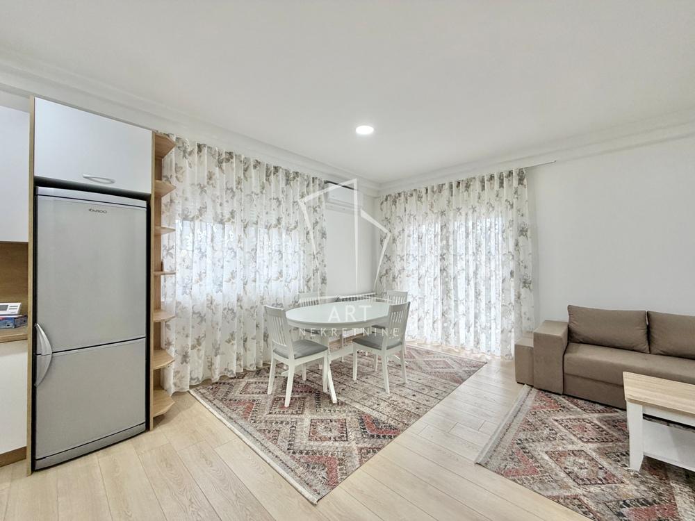 Slika 3 - Slavka Ćuruvije, Dvosoban stan za izdavanje, 94m2, 850€